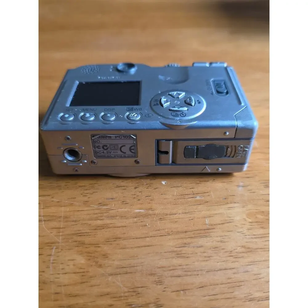 Canon PowerShot ELPH S330 2.0MP Digital Camera, Box, Manuals, No Battery - NICE!